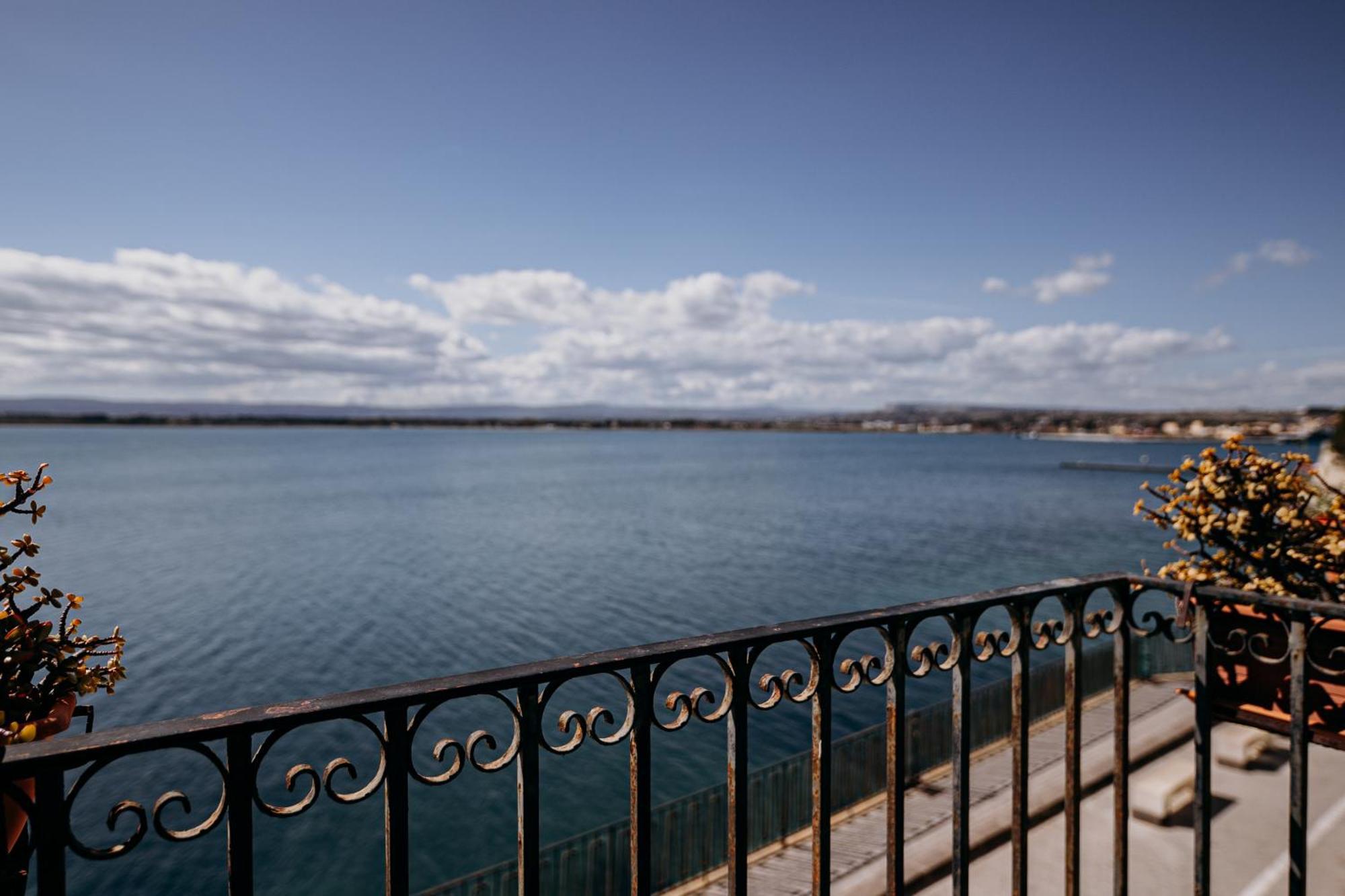 Case Vacanze Vista Mare Сиракуза Екстериор снимка